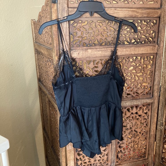 Michael Costello REVOLVE Lace Top Tank - Picture 5 of 6